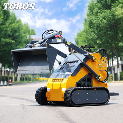 다기능 25-35HP 미니 스키드 스티어 작은 스키드 로더 뒤에 서
